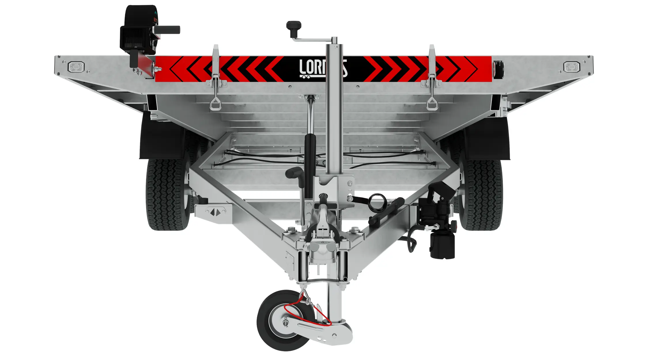 La vista frontal del remolque Laweta PL35-6021 resalta su enganche, ruedas, chasis y las distintivas marcas de seguridad en chevrón negro y rojo, características típicas diseñadas para un transporte seguro de vehículos. La vista frontal del remolque Laweta PL35-6021 resalta su enganche, ruedas, chasis y las distintivas marcas de seguridad en chevrón negro y rojo, características típicas diseñadas para un transporte seguro de vehículos.