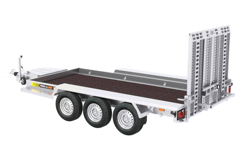 three-axle construction trailer