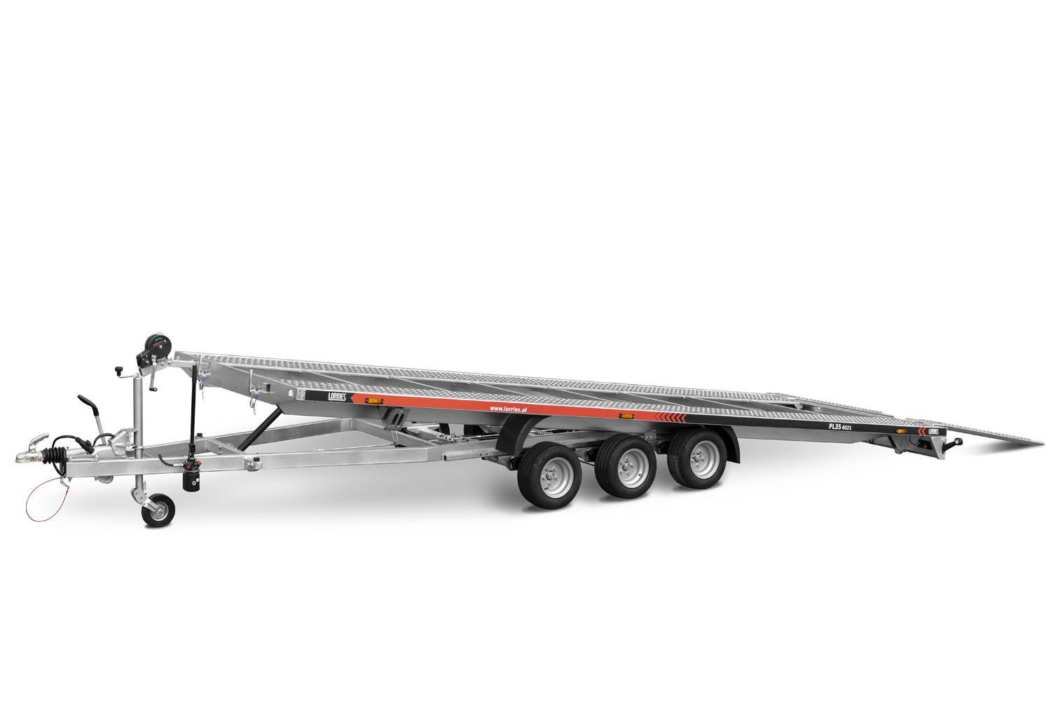 3-axle, three-axle tow truck, three-axle car transporter, 6 meters long with ramps